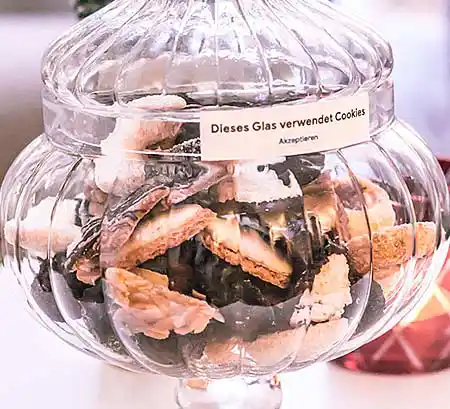 Weihnachts-Cookie-Mischung im Karton.